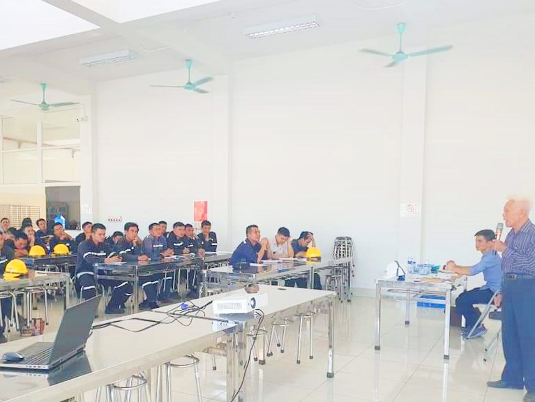 BKT Training giảng dạy lò trung tần cho nhà máy luyện thép